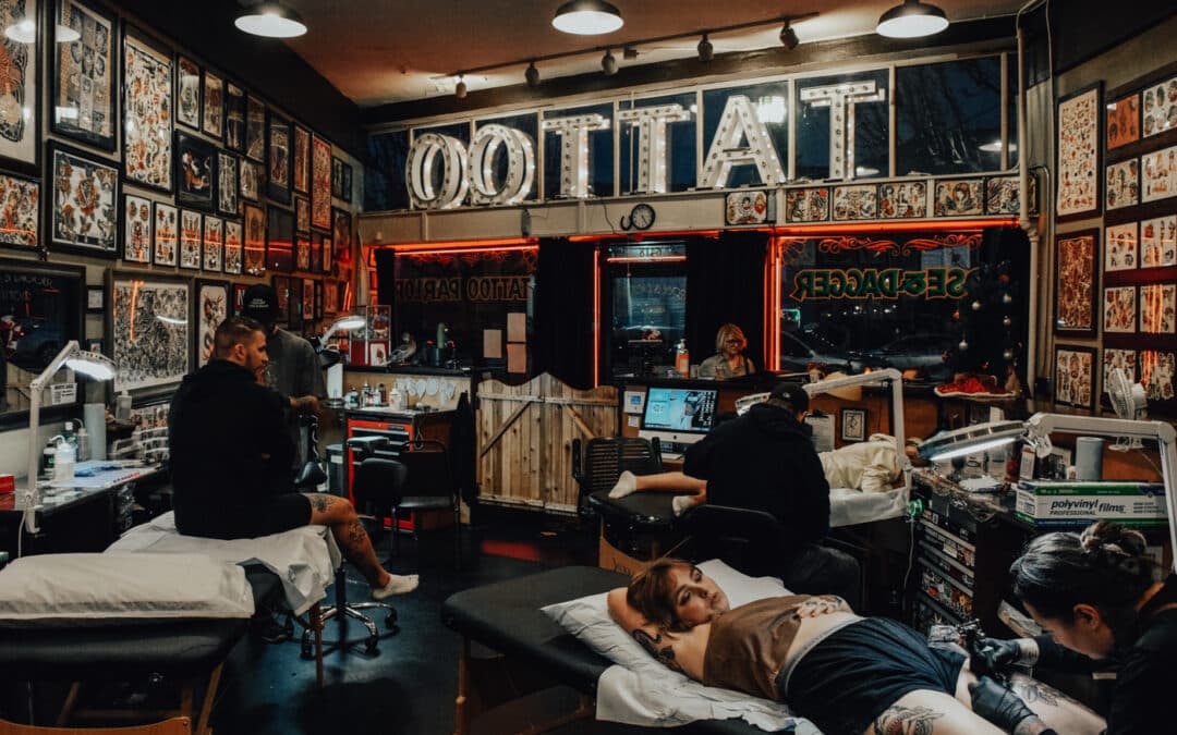 American Traditional Tattoos: Meaning, History & Timeless Design Ideas